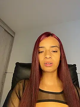 Laura fernandezII online show from 01.11.26