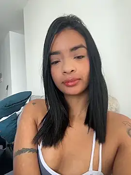 Laura fernandezII online show from 06.02.26