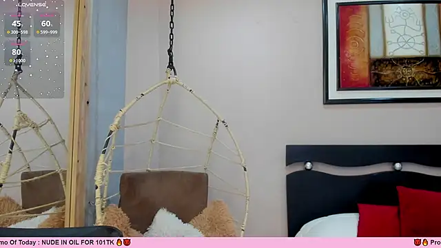 Snapshot of LenaRuiz_ chatting on 02.10.25 LenaRuiz online show from 02.10.25