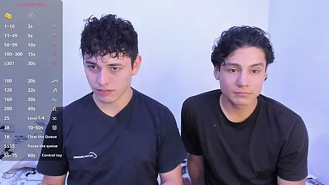 Snapshot of dani_2226 chatting on 10.01.25 dani 2226 online show from 10.01.25