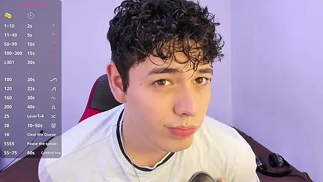 Snapshot of dani_2226 chatting on 10.16.25 dani 2226 online show from 10.16.25