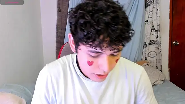 Snapshot of dani_2226 chatting on 11.17.25 dani 2226 online show from 11.17.25