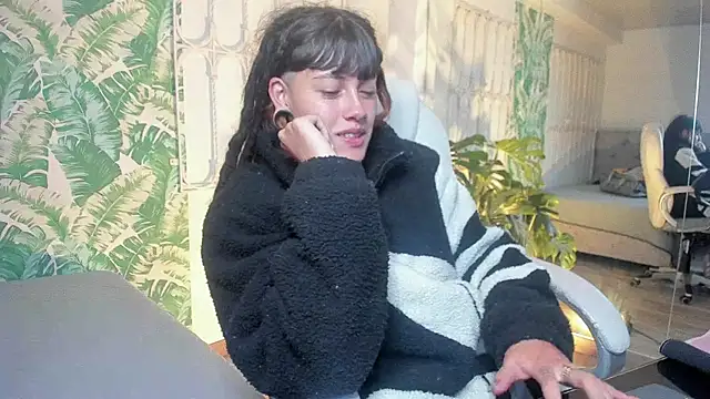  sharlotte777 online show from 12.19.25