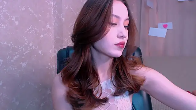 Snapshot of Ann__Cute chatting on 02.09.25 Ann Cute online show from 02.09.25