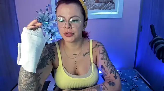 KAROL MILF online show from 01.26.25