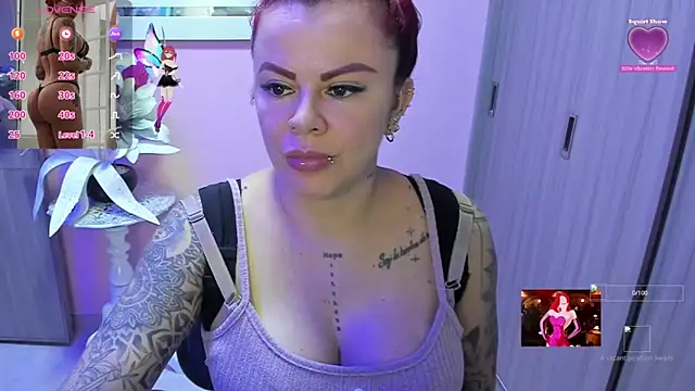 Snapshot of KAROL_MILF chatting on 11.09.25 KAROL MILF online show from 11.09.25