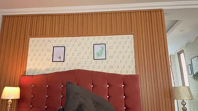 Princess Violett online show from 04.17.26