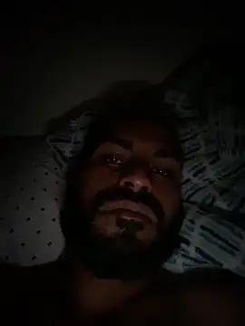 islandvybee55 online show from 02.10.25