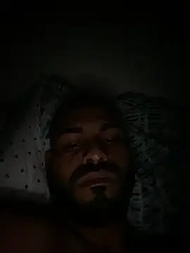 islandvybee55 online show from 02.21.25