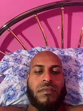 islandvybee55 online show from 02.20.26