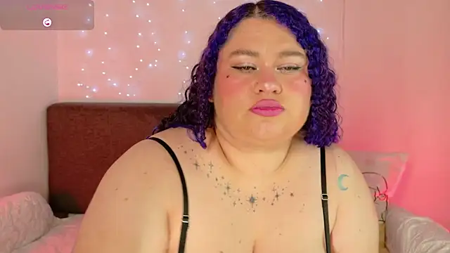 lunitaa0 online show from 04.19.26