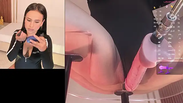 Snapshot of CookiesAndBoots chatting on 10.15.25 CookiesAndBoots online show from 10.15.25