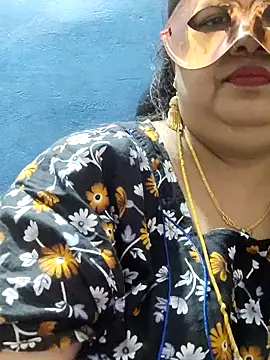 Snapshot of tamilthanushri chatting on 02.07.25 tamilthanushri online show from 02.07.25