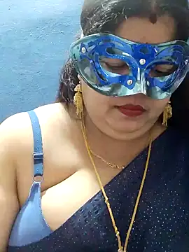 Snapshot of tamilthanushri chatting on 02.08.25 tamilthanushri online show from 02.08.25