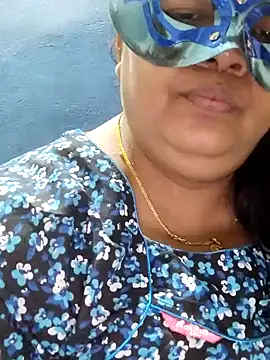 Snapshot of tamilthanushri chatting on 02.08.25 tamilthanushri online show from 02.08.25