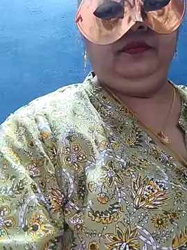 Snapshot of tamilthanushri chatting on 02.09.25 tamilthanushri online show from 02.09.25