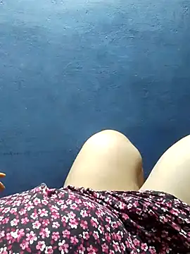 Snapshot of tamilthanushri chatting on 02.19.25 tamilthanushri online show from 02.19.25