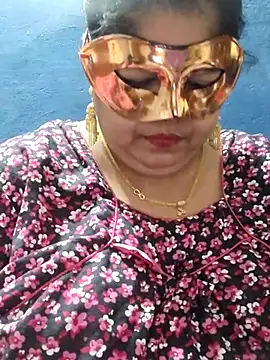 Snapshot of tamilthanushri chatting on 02.19.25 tamilthanushri online show from 02.19.25