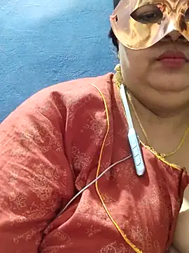 Snapshot of tamilthanushri chatting on 02.19.25 tamilthanushri online show from 02.19.25