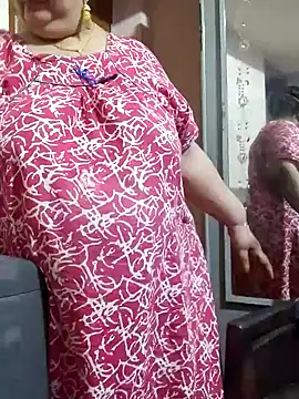 Snapshot of tamilthanushri chatting on 02.23.25 tamilthanushri online show from 02.23.25