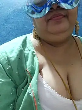 Snapshot of tamilthanushri chatting on 02.27.25 tamilthanushri online show from 02.27.25