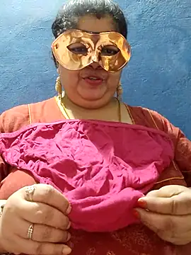 Snapshot of tamilthanushri chatting on 03.01.25 tamilthanushri online show from 03.01.25