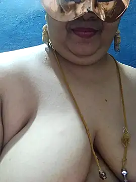 Snapshot of tamilthanushri chatting on 03.02.25 tamilthanushri online show from 03.02.25