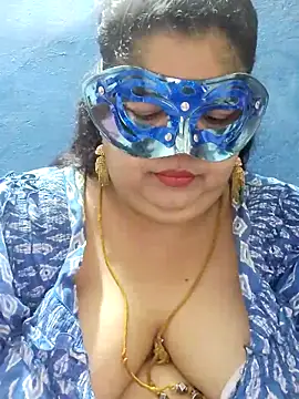 Snapshot of tamilthanushri chatting on 03.04.25 tamilthanushri online show from 03.04.25