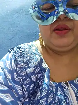 Snapshot of tamilthanushri chatting on 03.08.25 tamilthanushri online show from 03.08.25