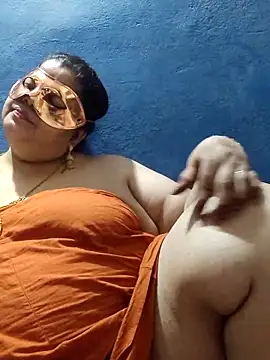 Snapshot of tamilthanushri chatting on 03.14.25 tamilthanushri online show from 03.14.25