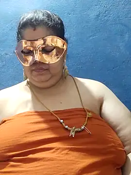 Snapshot of tamilthanushri chatting on 03.15.25 tamilthanushri online show from 03.15.25