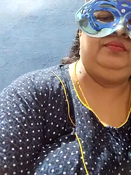 Snapshot of tamilthanushri chatting on 03.16.25 tamilthanushri online show from 03.16.25