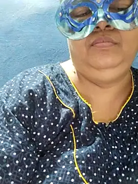 Snapshot of tamilthanushri chatting on 03.17.25 tamilthanushri online show from 03.17.25