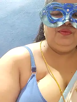 Snapshot of tamilthanushri chatting on 03.18.25 tamilthanushri online show from 03.18.25