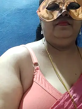 Snapshot of tamilthanushri chatting on 03.19.25 tamilthanushri online show from 03.19.25