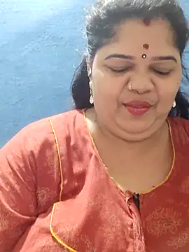 Snapshot of tamilthanushri chatting on 03.20.25 tamilthanushri online show from 03.20.25
