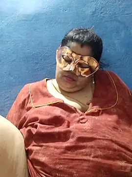 Snapshot of tamilthanushri chatting on 03.20.25 tamilthanushri online show from 03.20.25