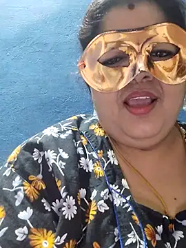 Snapshot of tamilthanushri chatting on 03.22.25 tamilthanushri online show from 03.22.25