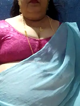 Snapshot of tamilthanushri chatting on 10.09.25 tamilthanushri online show from 10.09.25