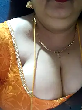 Snapshot of tamilthanushri chatting on 11.01.25 tamilthanushri online show from 11.01.25