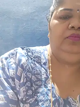 Snapshot of tamilthanushri chatting on 05.18.26 tamilthanushri online show from 05.18.26