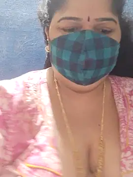 Snapshot of tamilthanushri chatting on 05.25.26 tamilthanushri online show from 05.25.26