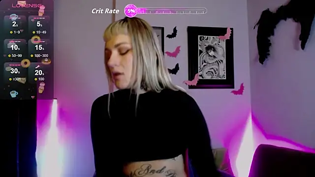 Snapshot of kim_jeins11 chatting on 10.30.25 kim jeins11 online show from 10.30.25