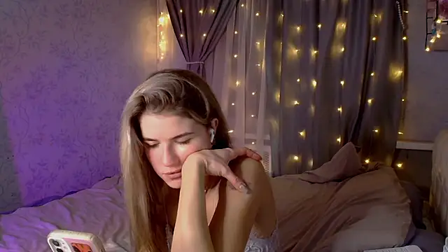 Snapshot of victoriavandam chatting on 12.07.24 victoriavandam online show from 12.07.24