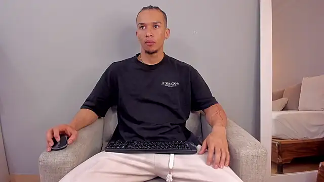 Dominick star online show from 11.09.25