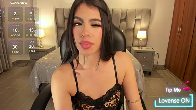 Snapshot of sarita_evanss chatting on 05.15.26 sarita evanss online show from 05.15.26
