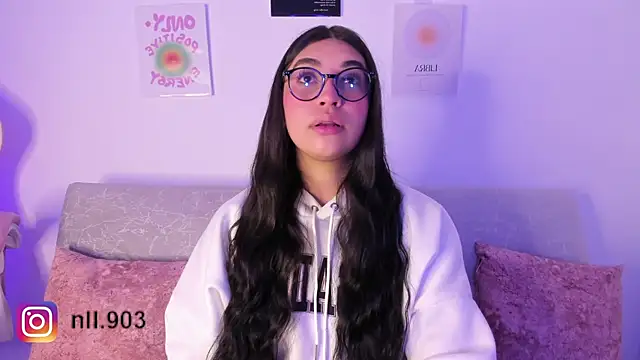 Snapshot of sensualhaven_ chatting on 12.17.24 sensualhaven online show from 12.17.24