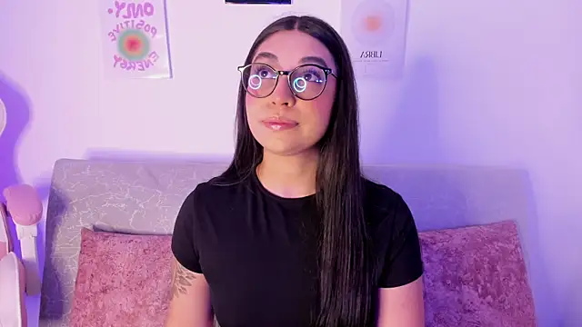 Snapshot of sensualhaven_ chatting on 01.13.25 sensualhaven online show from 01.13.25