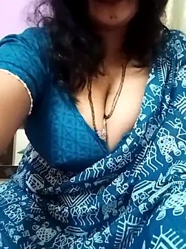 Snapshot of MONA_DARLING31 chatting on 03.04.26 MONA DARLING31 online show from 03.04.26