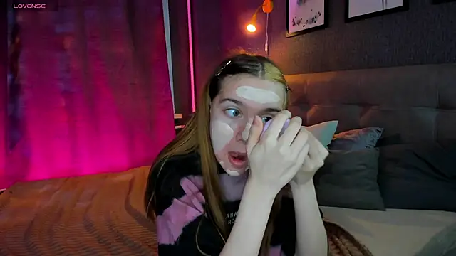 Lesi Moonie01 online show from 09.28.25